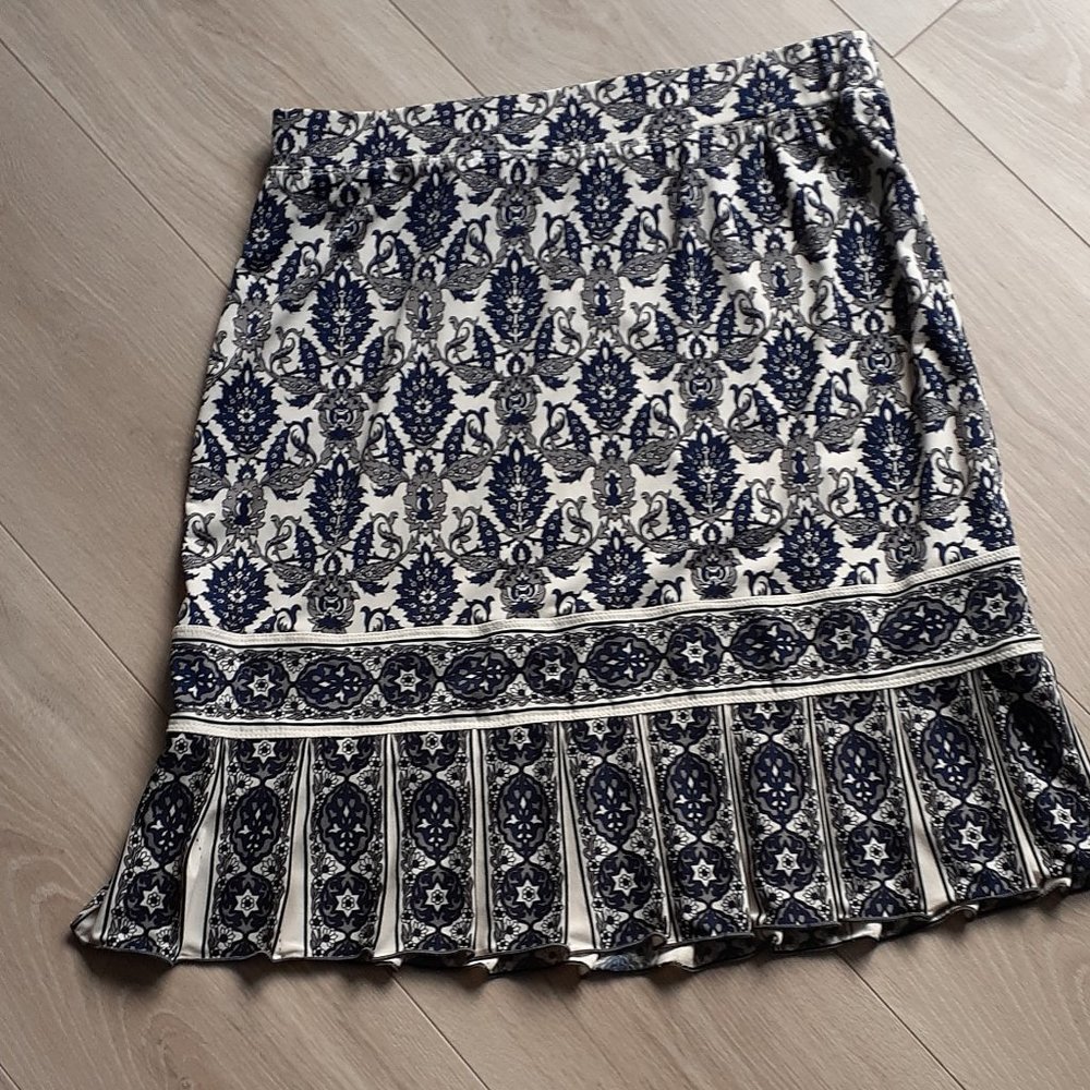 Max Studio Skirt